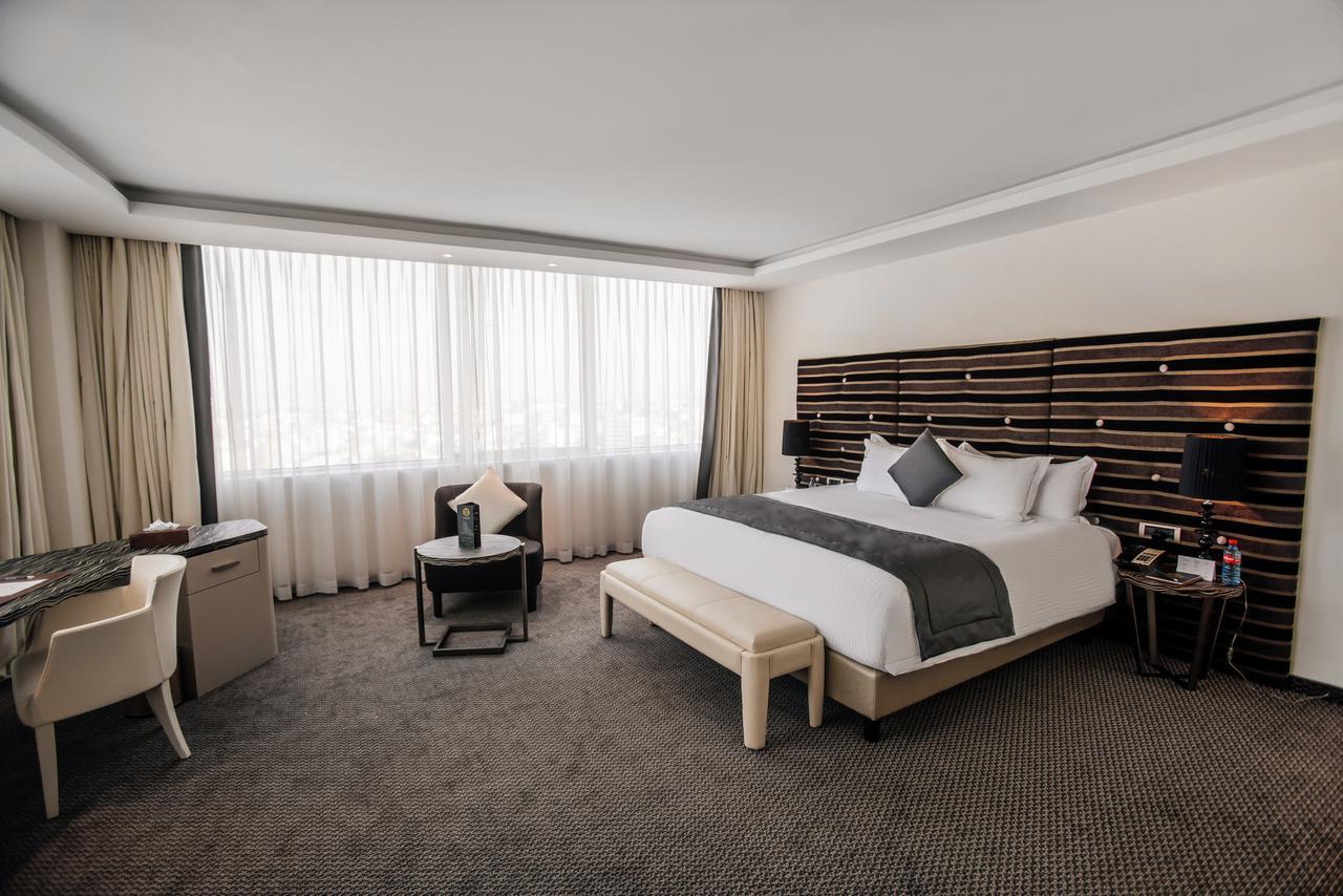Grand Mogador City Center Casablanca Exterior foto Deluxe Room